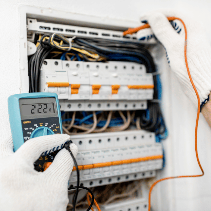 Operaciones Auxiliares de Montaje y Mantenimiento de Equipos Eléctricos y Electrónicos